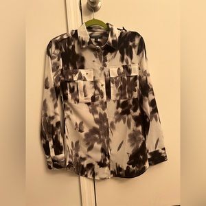 Banana republic size small button down blouse. Back and white abstract print